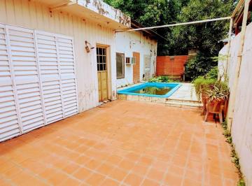 Casa · 148m² · 7 Ambientes · 1 Cochera · Casa en Venta Pietranera 3100