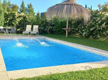 Casa · 220m² · 5 Ambientes · 2 Cocheras · Casa en Alquiler Temporario - Puertos del Lago - Escobar