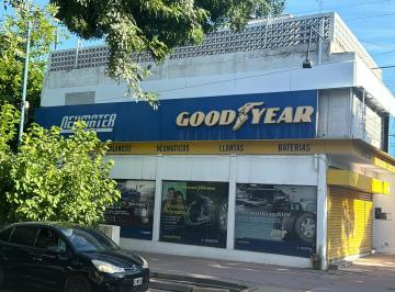 Local comercial , Ciudad de Mendoza · Venta Local Comercial con Dos Galpones