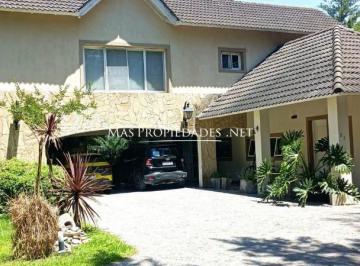Casa · 242m² · 4 Ambientes · 2 Cocheras · Casa en Venta en Canning El Lauquen Club de Campo