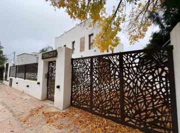 Casa · 117m² · 2 Dormitorios · 1 Cochera · Venta Duplex 2 Dorm. a Una Cuadra de La Costanera Carlos Paz