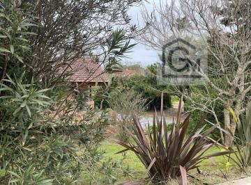 Casa · 170m² · 6 Ambientes · 2 Cocheras · Casa a 2 Cuadras de La Playa y del Centro