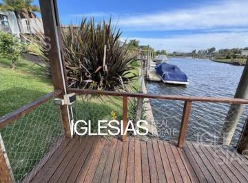 Casa · 438m² · 8 Ambientes · 2 Cocheras · Casa en Venta Al Rio 4 Dormit Albanueva