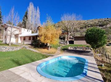 Edificio · 250m² · 9 Ambientes · Complejo de Cabañas en Venta - 6 Dorm. 3 Baños - 1.000 m² - Luján de Cuyo, Mendoza