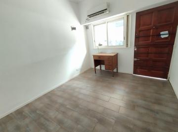 Departamento de 2 ambientes, Colegiales · Departamento con Entrada Independiente y Patio a Estrenar en Colegiales