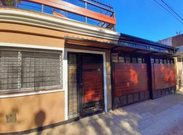 Casa · 120m² · 6 Ambientes · Venta Casa de 3 Dorm. Comodín en Barrio San Martin