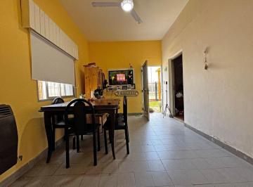 ATT-ATT-3901_2 · Casa 3 Ambientes. | Medrano 2169