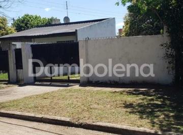 Casa · 125m² · 4 Ambientes · 2 Cocheras · Casa en Venta en Moreno
