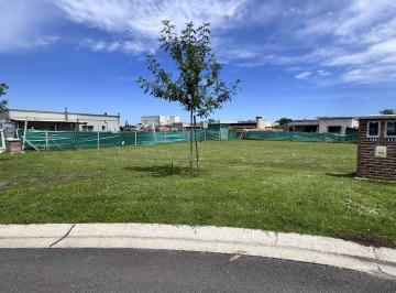 Terreno · 530m² · Terreno en Santa Lucia, Pilar del Este