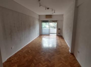 Departamento · 61m² · 3 Ambientes · 1 Cochera · Depto 3 Amb Balcon y Coch - Vista Jardines