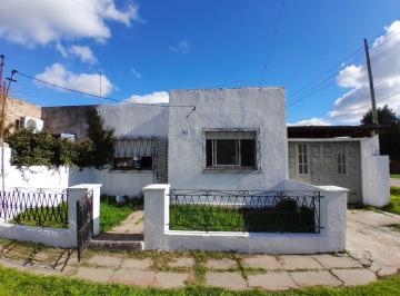 Casa · 220m² · 3 Ambientes · 2 Cocheras · Venta Casa 3 Ambientes a Reciclar Oportunidad! *apto Crédito*