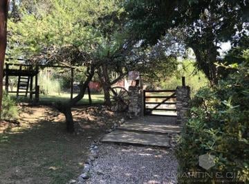 Casa · 1658m² · 10 Ambientes · 5 Cocheras · Complejo de 4 Cabañas en La Serranita