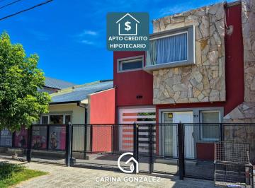 Casa · 388m² · 7 Ambientes · 1 Cochera · Venta Casa 3 Dorm. - C/espacios de Trabajos Centenario - Neuquen