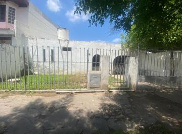 Casa de 7 ambientes, Córdoba · Venta Oportunidad Casa + Dpto a Refaccionar Ameghino Sud
