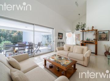 Casa · 280m² · 4 Ambientes · 2 Cocheras · Casa - 4 Ambientes con Jardin - 2 Cocheras - Saint Thomas Sur - Canning - Esteban Echeverria - Venta