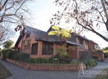 Casa · 330m² · 7 Ambientes · 2 Cocheras · Casa Venta - Zona Olivos Golf - Residencial