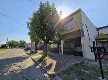 Casa · 190m² · 8 Ambientes · 3 Cocheras · Casa en San Antonio de Padua