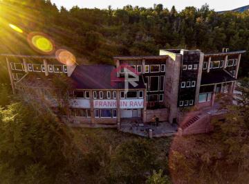 Casa · 750m² · 4 Dormitorios · Casa en Venta en Lugar Estratégico Para Comercializar San Martin de Los Andes