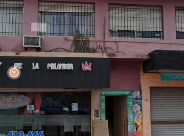 entrada a primer piso desde la calle · Oficina Apta Profesional