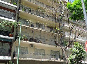 Departamento · 70m² · 3 Ambientes · Excelente Semipiso de 3 Amb. - Apto Crédito - Refaccionado - Contrafrente - Muy Luminoso