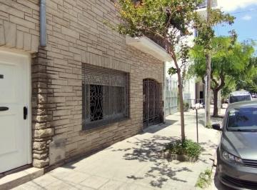 PH · 90m² · 3 Ambientes · PH en Alquiler Temporario, Temporada 2025