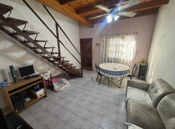 Casa de 3 ambientes, Morón · Dúplex 3 Ambientes en Venta - Excelente Estado - Patio - Apto Crédito - Sin Expensas - Morón Sur