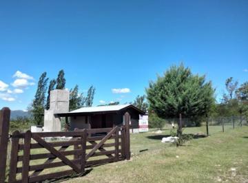 Casa , Los Reartes · En Venta Cabaña de Troncos en Barrio Capilla Vieja