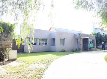 Casa de 4 ambientes, Villa Allende · Casa Desarrollada en Una Sola Planta - Country San Isidro (Villa Allende)