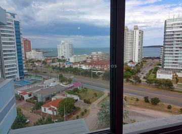 Foto1 · Apartamento de 1 Dormitorio en Venta en Cap Ferrat, Punta del Este.