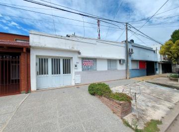 Casa · 201m² · 3 Dormitorios · 3 Cocheras · Casa en Ruperto Godoy Al 2400