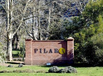 Terreno · 800m² · Lote en Venta en Tilbury, Pilara.