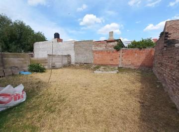Casa de 3 ambientes, Bahía Blanca · Av La Plata 1060, Vende Casa de Dos Dorm.
