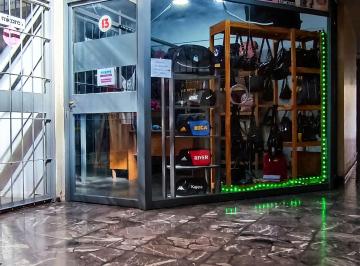 Local comercial de 3 ambientes, Guaymallén · ¡Vende 6 Locales, 10 Deptos, Cochera! Rodeo de La Cruz.