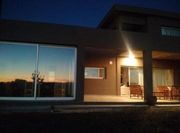 Casa · 184m² · 4 Ambientes · Casa en Venta en Costa Esmeralda