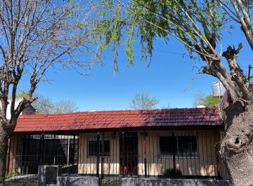 Casa de 4 ambientes, San Vicente · Hermosa Casa San Vicente Centro