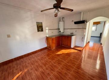 Departamento · 42m² · 2 Ambientes · Departamento en PH Planta Alta a La Calle - Alquiler 24 Meses - Mar del Plata