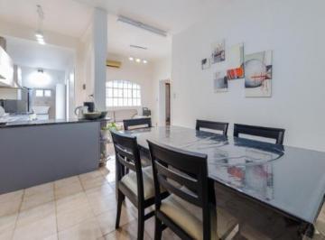 Casa de 5 ambientes, Rosario · Venta Casa de 3 Dorm. con Cochera