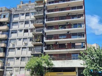 Departamento de 4 ambientes, La Paternal · Paternal, 4 Ambientes Amplios Super Luminoso a Reciclar