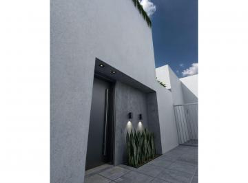 Casa · 100m² · 7 Ambientes · Balcarce 1456
