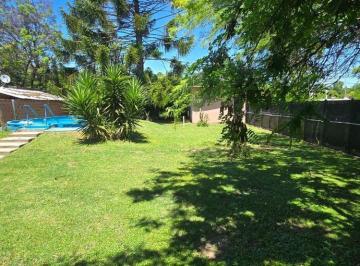 Casa · 65m² · 2 Ambientes · 1 Cochera · Venta Casa con Pileta Pueblo Esther, un Dormitorio