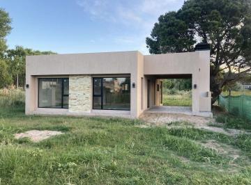 MGZ-MGZ-280_2 · Excelente Casa a Estrenar en Costa del Este
