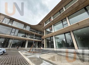 Local comercial · 120m² · 1 Cochera · Local en Boulevard Plaza