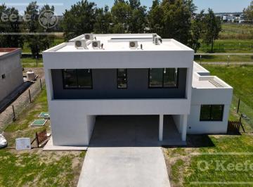 Casa · 266m² · 5 Ambientes · Casa en Venta 5 Ambientes a Estrenar en Puerto Nizuc, Guillermo Hudson, Berazategui