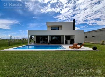 Casa · 266m² · 5 Ambientes · 2 Cocheras · Casa en Venta 5 Ambientes en Puerto Nizuc, Guillermo Hudson, Berazategui