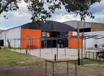 Casa · 600m² · 1 Ambiente · Galpón en Venta - 2 Baños - 1.488 m² - Tolosa, La Plata
