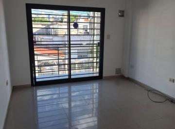Departamento de 3 ambientes, Avellaneda · Excelente Alquiler 3 Amb - Wilde.