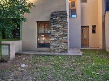 FAE-FAE-736_2 · Casa 3 Dorm.. | Compaire Al 2200
