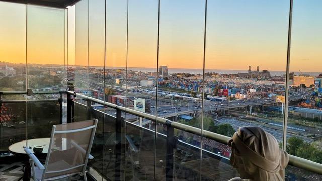 Alquiler 4 Suites, Altísimo, Vista Increíble, 2 Cocheras, Edificio Impecable