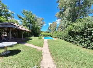 Casa · 60m² · 3 Ambientes · 3 Cocheras · Casa en Venta Los Pioneros - Oportunidad