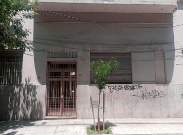 PH de 3 ambientes, Constitución · Constitucion 3ambientes con Escritorio Patio (Ph) a Refaccionar
